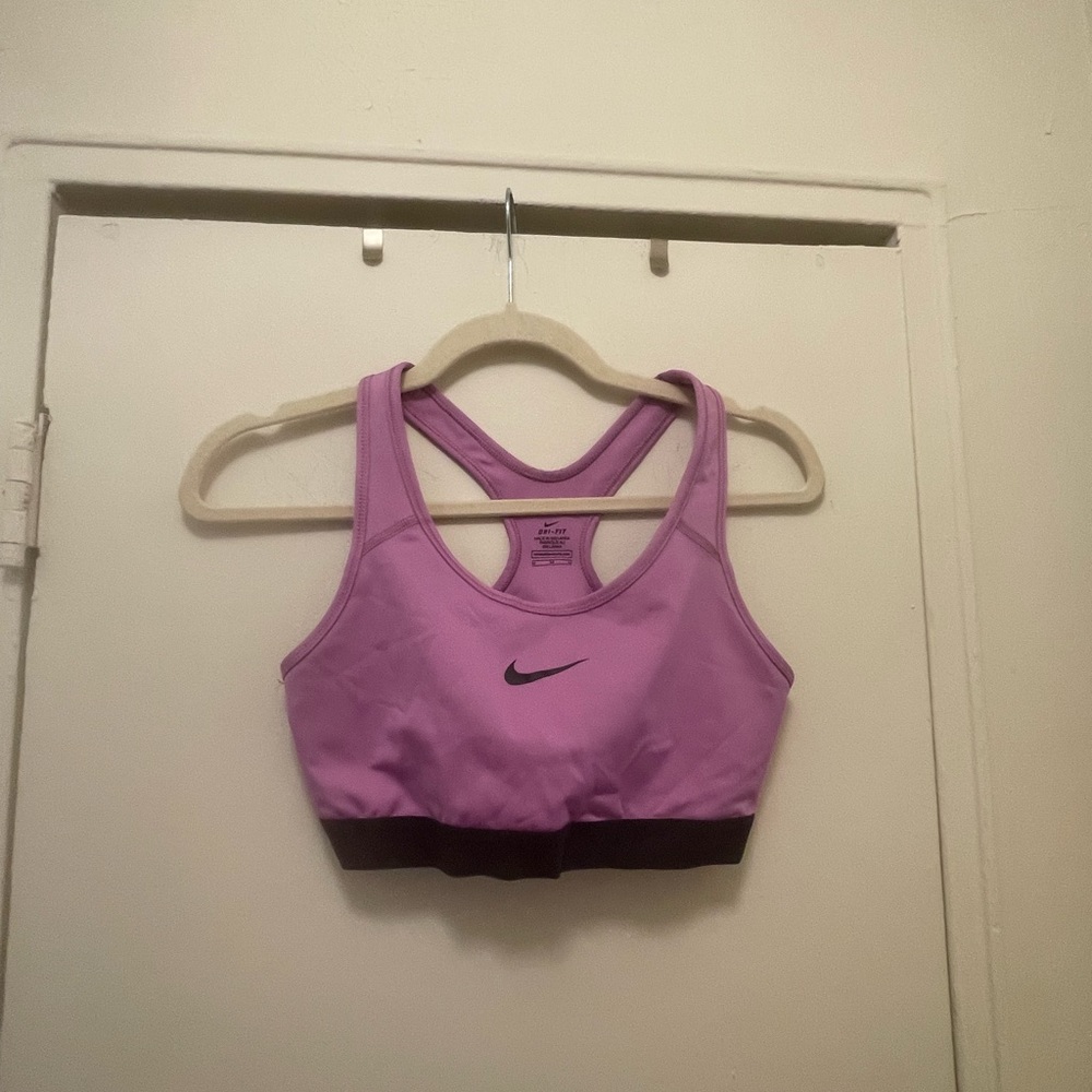 Nike workout top